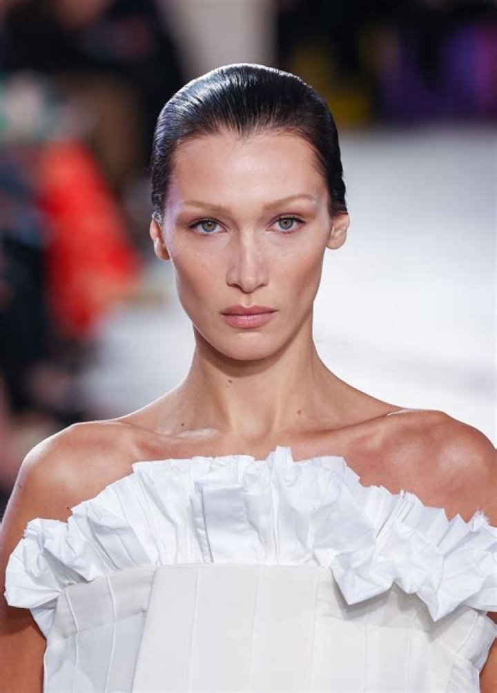 Bella Hadid: A Glimpse At Her Natural Beauty Before Plastic Surgery