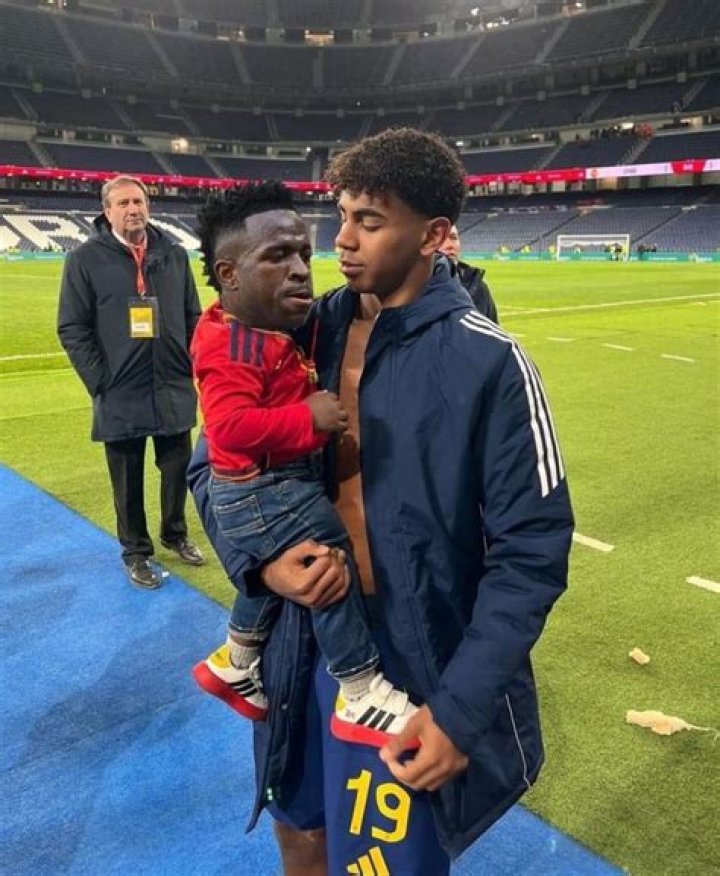 Exploring The Life Of Vini Jr And His Children