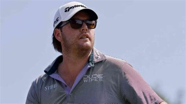 Harry Higgs' Wife: A Journey Of Love And Golf