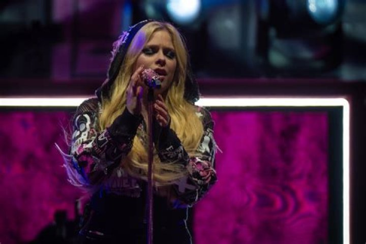 Is Avril Lavigne A Rockstar? Unraveling The Iconic Pop-Punk Queen