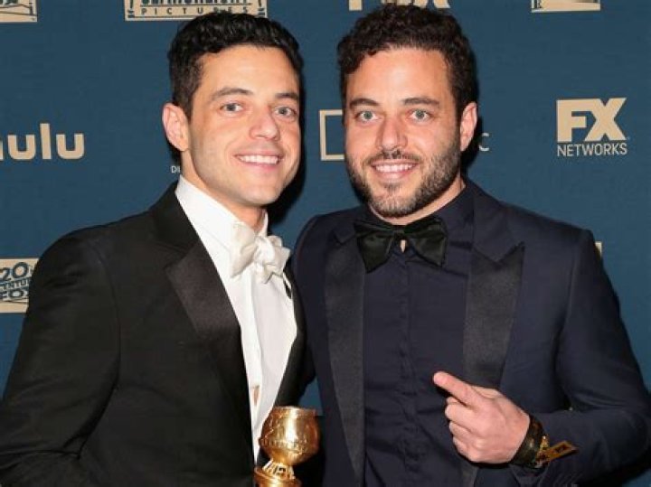 Romeo Santos: Meet His Identical Twin Brother