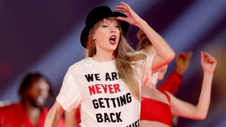 Taylor Swift's Parents: Are They Getting Back Together?