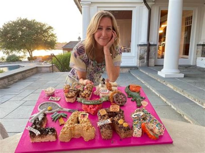 The Size Of Lara Spencer: Uncovering Her Height