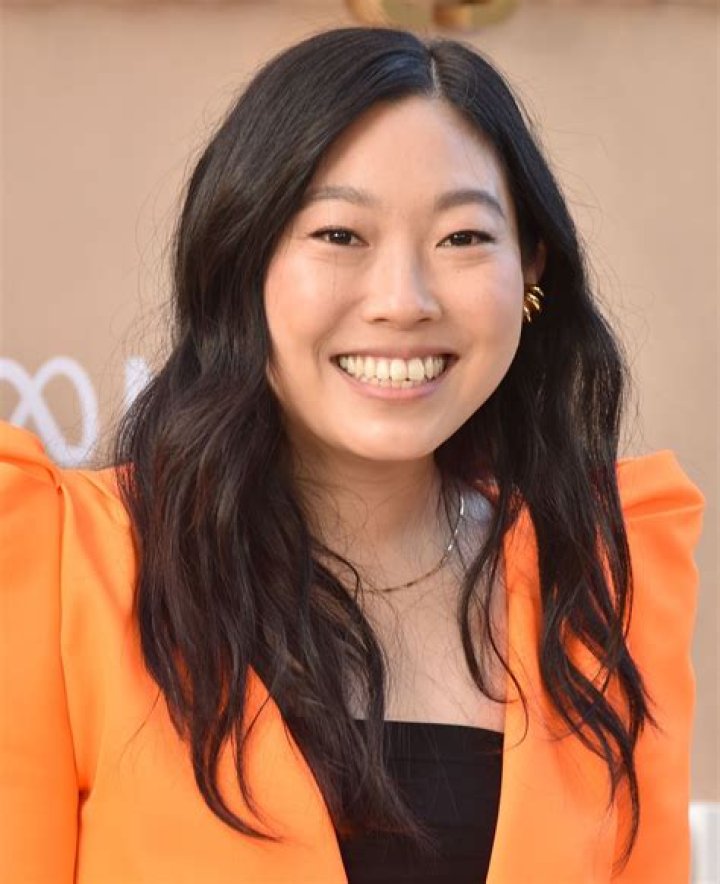 Uncovering The Romance: Who Is Awkwafina Dating?