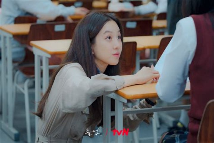 Unraveling The Intriguing Jung Ryeo-won Dating History