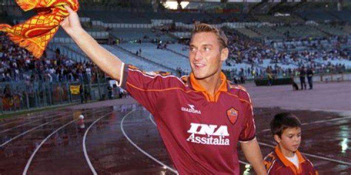Unraveling The Mystery: Does Francesco Totti Have A Son?