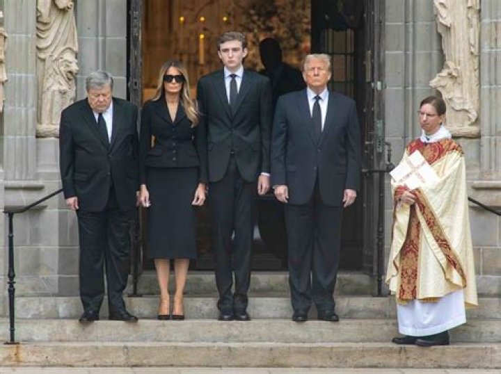 Unveiling Barron Trump's Girl: Who Captivates The Young Heir's Heart?