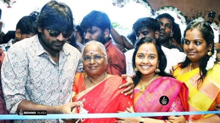 Unveiling The Mystery: Who Is Vijay Sethupathi Married To?